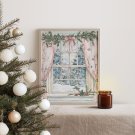 Świątecznie ozdobione okno